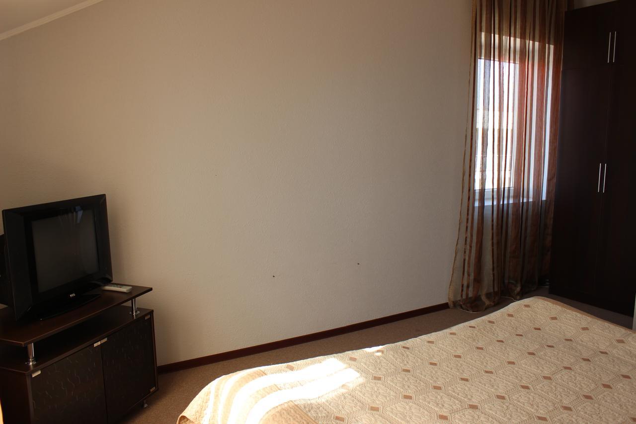 Zlata Inn Tamchy Bilik gambar