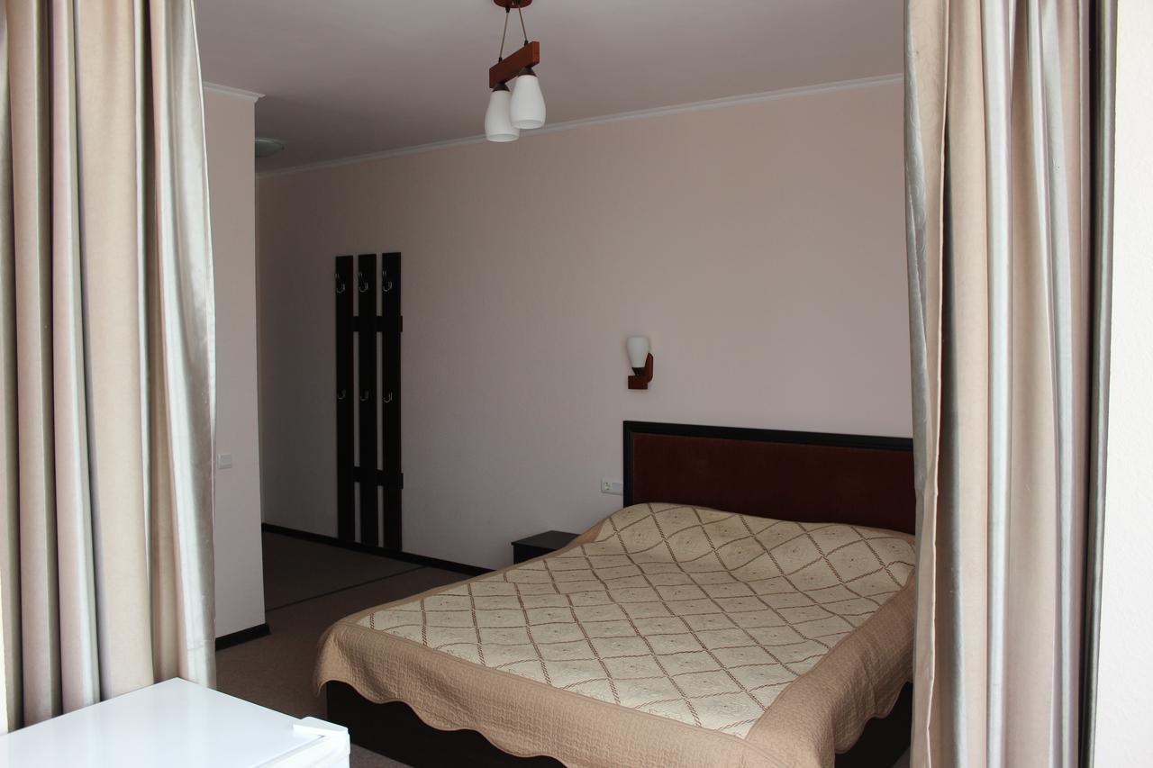 Zlata Inn Tamchy Bilik gambar
