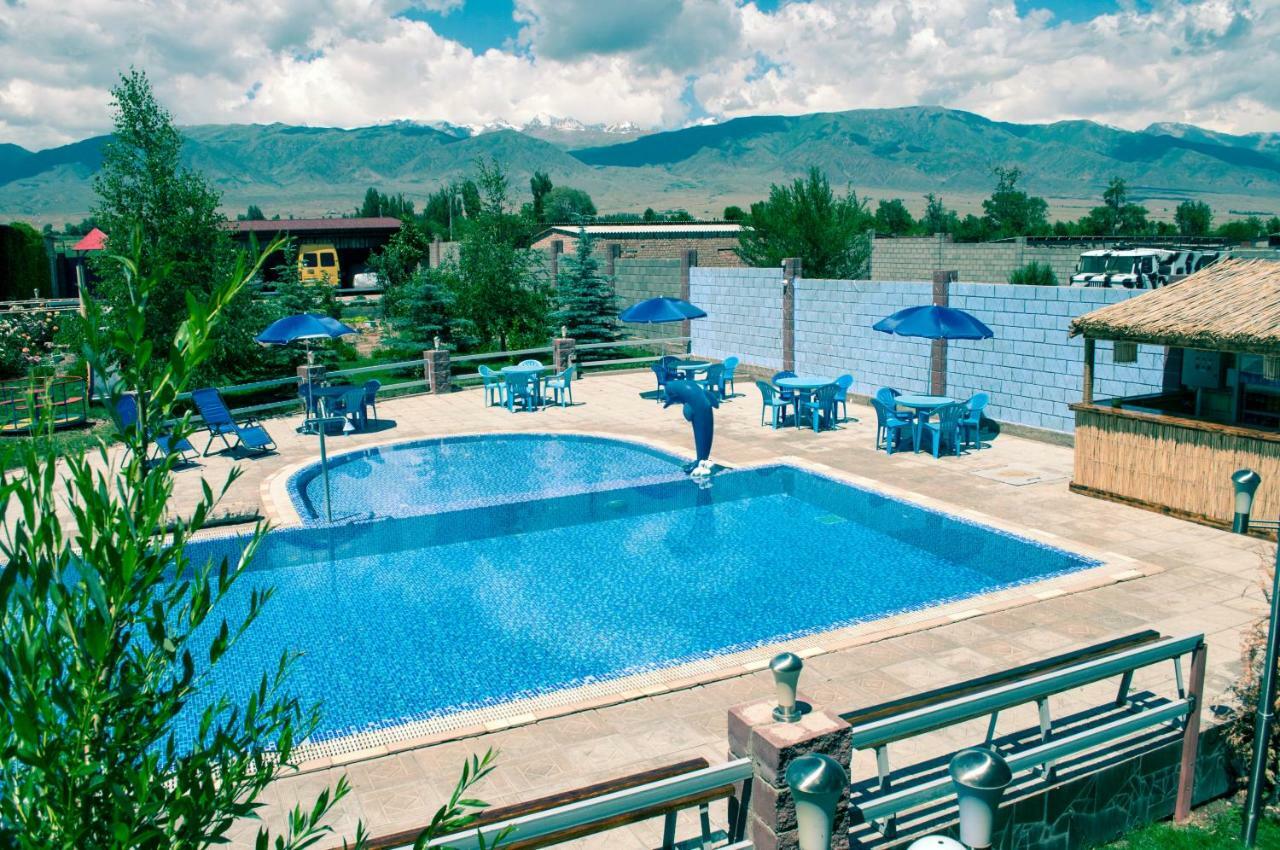 Zlata Inn Tamchy Luaran gambar