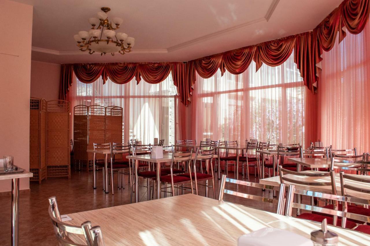 Zlata Inn Tamchy Luaran gambar